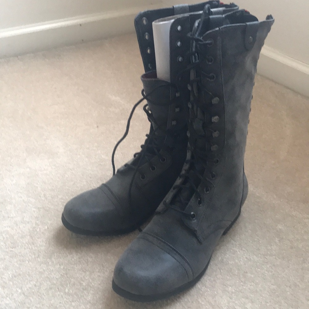 MADDEN GIRL Calf high lace up booties